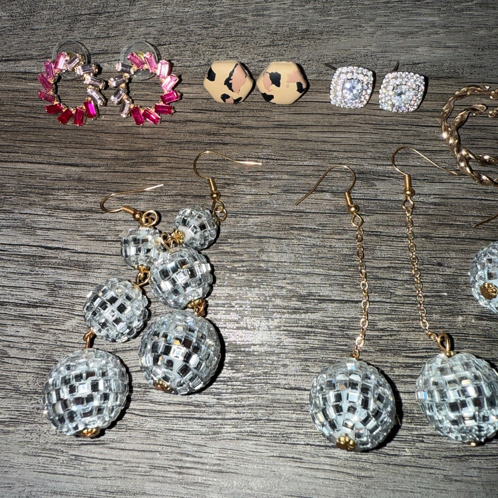 Assorted Earring Bundle - image 2